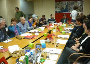 La Comisión del Prat Solidari llenó la sala donde se realizó la cata